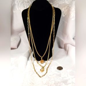 Vintage multi-strand necklace 70s